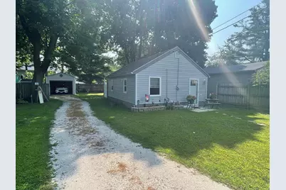 3217  Prairie St, Two Rivers, WI 54241 - Photo 12