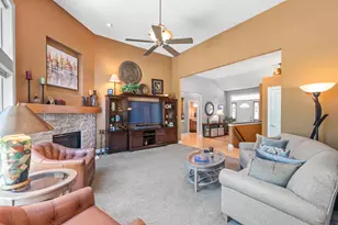 420 Cobblestone Ct, Slinger, WI 53086 - Photo 2