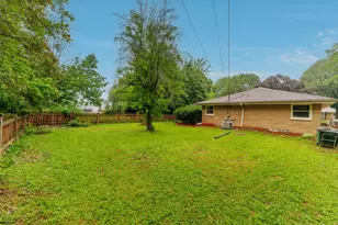 4212 N 95th St, Wauwatosa, WI 53222 - Photo 22