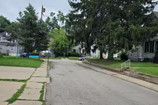 1105 Reschke Ave, Racine, WI 53404 - Photo 34