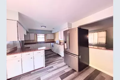 4034 S 60th St, Milwaukee, WI 53220 - Photo 6