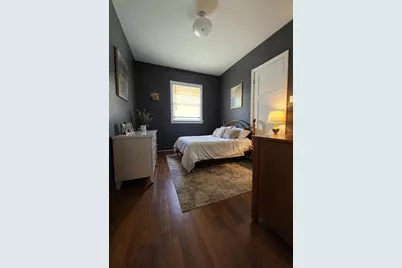 5828 W Hayes Ave, West Allis, WI 53219 - Photo 6