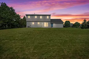 7204 S Countryside Dr, Franklin, WI 53132 - Photo 32