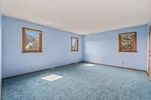 7204 S Countryside Dr, Franklin, WI 53132 - Photo 22