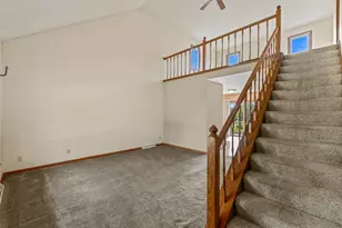 7204 S Countryside Dr, Franklin, WI 53132 - Photo 18