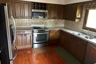 230 Harvest Ct, Manitowoc, WI 54220 - Photo 8