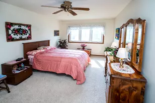 8423 S 76th St, Franklin, WI 53132 - Photo 34