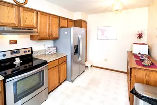 8423 S 76th St, Franklin, WI 53132 - Photo 24