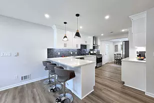 2811 W Acre Ave, Franklin, WI 53132 - Photo 4