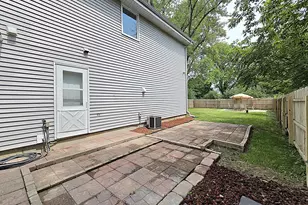 2811 W Acre Ave, Franklin, WI 53132 - Photo 38