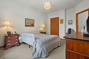 9164 W Elm Ct, Franklin, WI 53132 - Photo 16