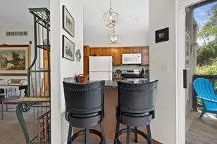 9164 W Elm Ct, Franklin, WI 53132 - Photo 12