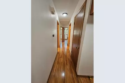 3160 S 95th St, Milwaukee, WI 53227 - Photo 8