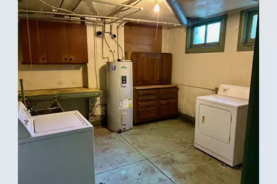 2721 N Shepard Ave, Milwaukee, WI 53211 - Photo 30