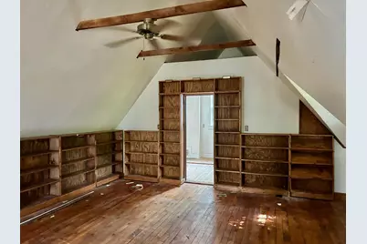 2721 N Shepard Ave, Milwaukee, WI 53211 - Photo 24