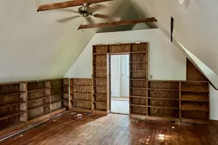 2721 N Shepard Ave, Milwaukee, WI 53211 - Photo 24