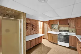 1405 N English Settlement Ave, Racine, WI 53105 - Photo 32