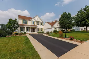 4964 W Forest Hill Ave, Franklin, WI 53132 - Photo 2