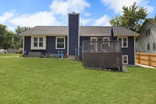 7742 W Lake Pointe Dr, Franklin, WI 53132 - Photo 36