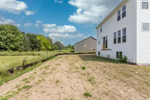 W168N10125 Bittersweet Trail, Germantown, WI 53022 - Photo 24