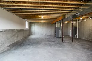 W168N10125 Bittersweet Trail, Germantown, WI 53022 - Photo 22