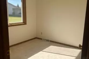 1060 4th St, Fond du Lac, WI 54935 - Photo 28