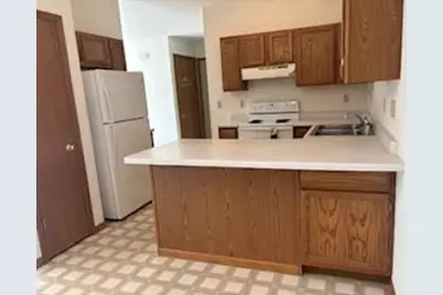 1060  4th St, Fond du Lac, WI 54935 - Photo 8