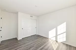 415 Kensington Ct, Williams Bay, WI 53191 - Photo 32