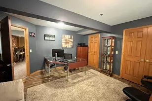 9215 S 51st St, Franklin, WI 53132 - Photo 20