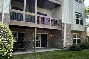 9215 S 51st St, Franklin, WI 53132 - Photo 32