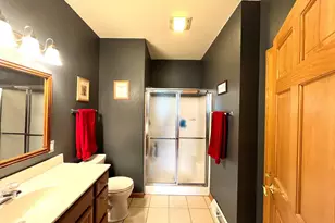 9215 S 51st St, Franklin, WI 53132 - Photo 12