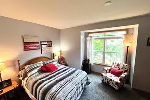 9215 S 51st St, Franklin, WI 53132 - Photo 14