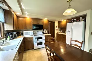 7823 W Coventry Dr, Franklin, WI 53132 - Photo 4