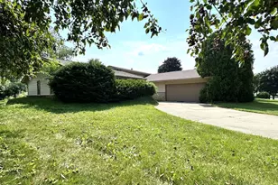 7823 W Coventry Dr, Franklin, WI 53132 - Photo 30