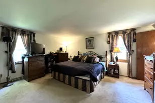 7823 W Coventry Dr, Franklin, WI 53132 - Photo 14