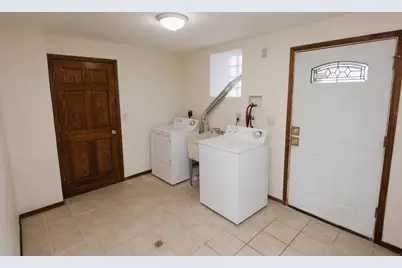 1748 S 4th St, Milwaukee, WI 53204 - Photo 10