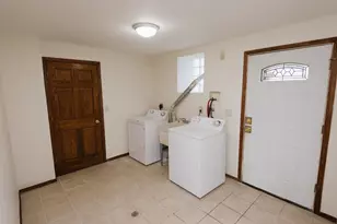 1748 S 4th St, Milwaukee, WI 53204 - Photo 10