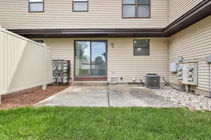 8127 S Legend Dr, Franklin, WI 53132 - Photo 24