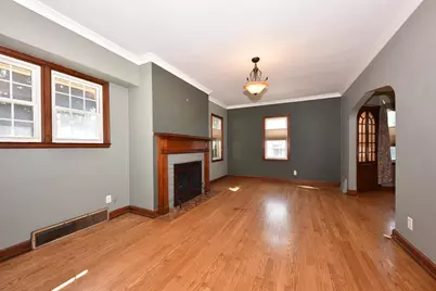 2721 N 72nd St, Milwaukee, WI 53210 - Photo 6