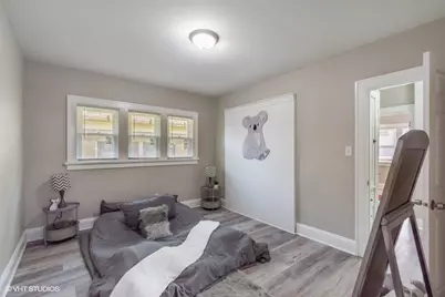 4318 N 21st St, Milwaukee, WI 53209 - Photo 8