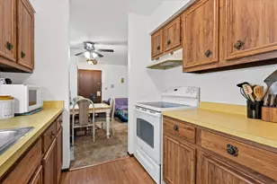 N114W15680 Sylvan Cir, Germantown, WI 53022 - Photo 22