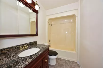 945 W Heritage Ct #104, Mequon, WI 53092 - Photo 22