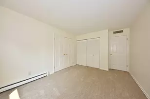 945 W Heritage Ct, Mequon, WI 53092 - Photo 18