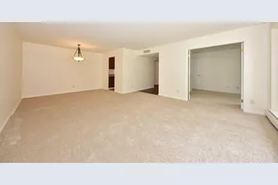 945 W Heritage Ct #104, Mequon, WI 53092 - Photo 14