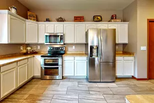 W6272 Apple Ln, Koshkonong, WI 53538 - Photo 16