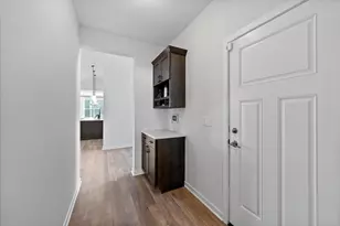 10190 S Woodside Ct, Franklin, WI 53132 - Photo 16