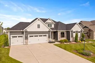 10190 S Woodside Ct, Franklin, WI 53132 - Photo 34