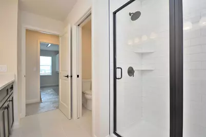 8211 W Skylark Dr, Mequon, WI 53097 - Photo 26