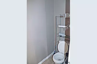 1300 W Greenfield Ave, Milwaukee, WI 53204 - Photo 28