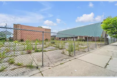 1735  Center St, Racine, WI 53403 - Photo 6